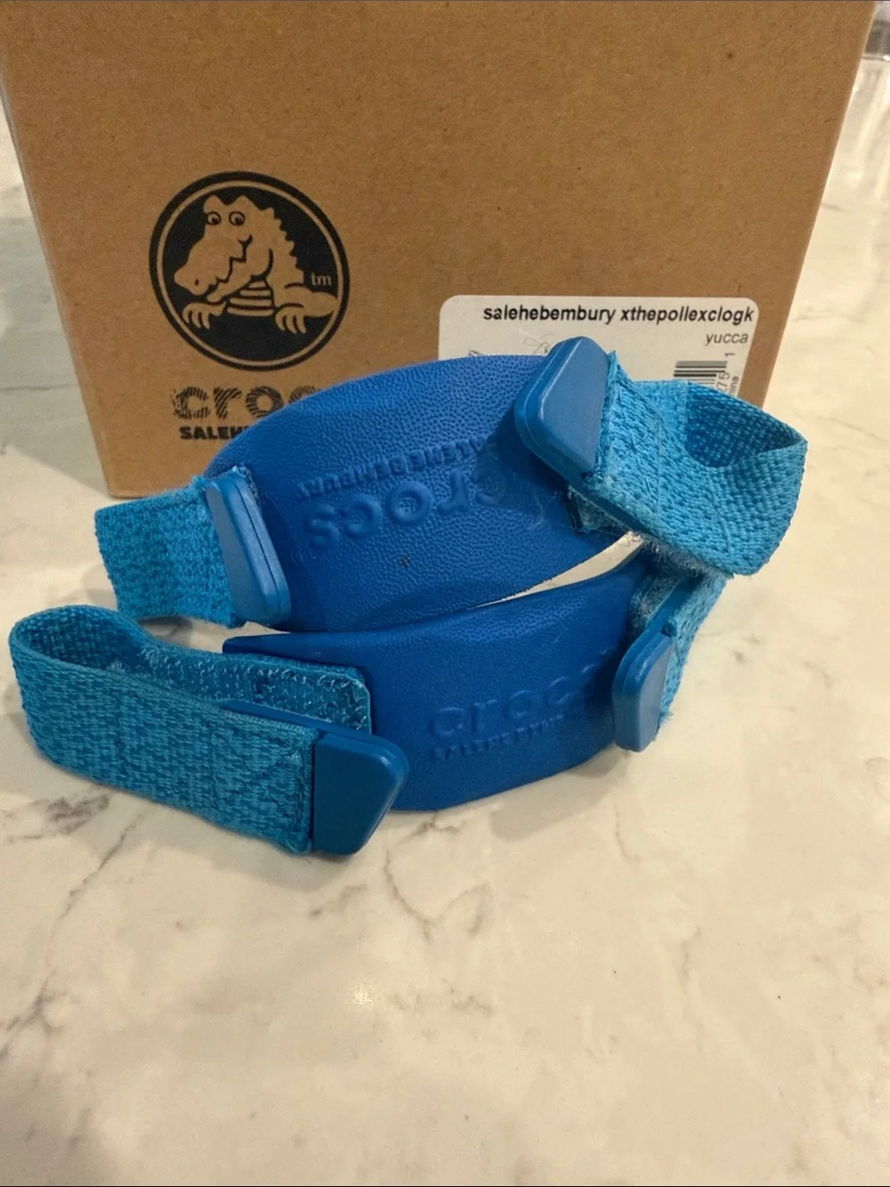Little Kids C11 Salehem Bembury Crocs in Blue cannot be worn with straps